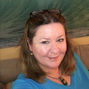 Meet your Posher, Michele